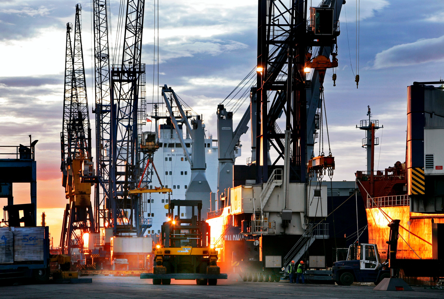 Elevating Equipment Finance: A Conversation with Jeffry Elliott, Founder & CEO of Elevex Capital